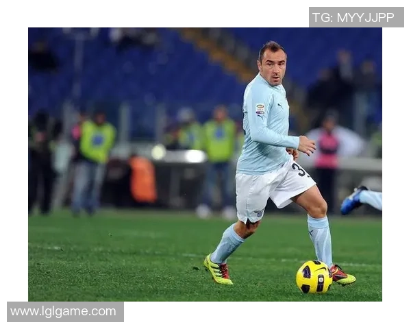 闺蜜猜足球球星挑战赛：谁能识破足坛巨星的身份密码